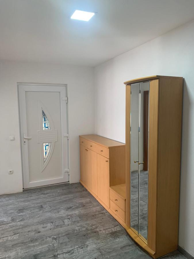 זאדאר Apartment Roni מראה חיצוני תמונה