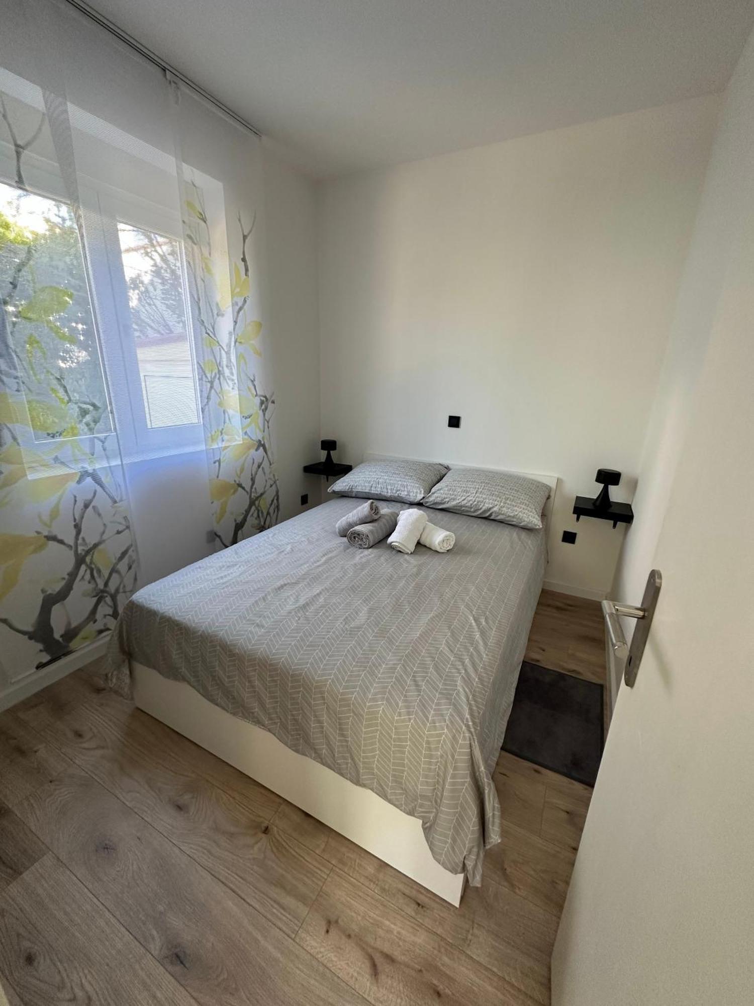 זאדאר Apartment Roni מראה חיצוני תמונה