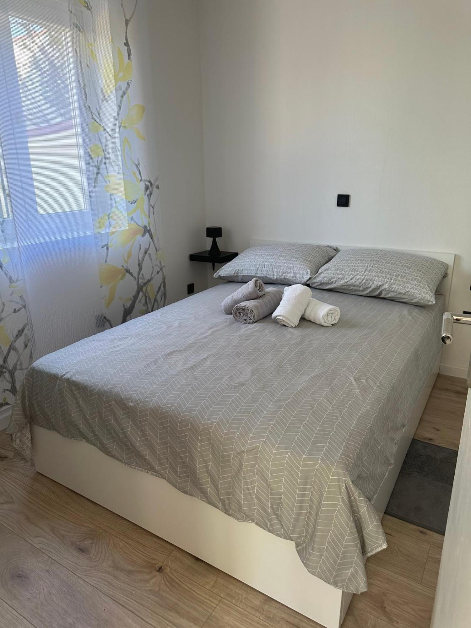 זאדאר Apartment Roni מראה חיצוני תמונה