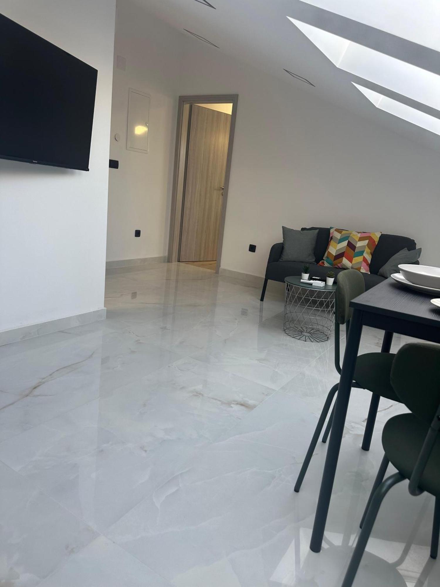 זאדאר Apartment Roni מראה חיצוני תמונה