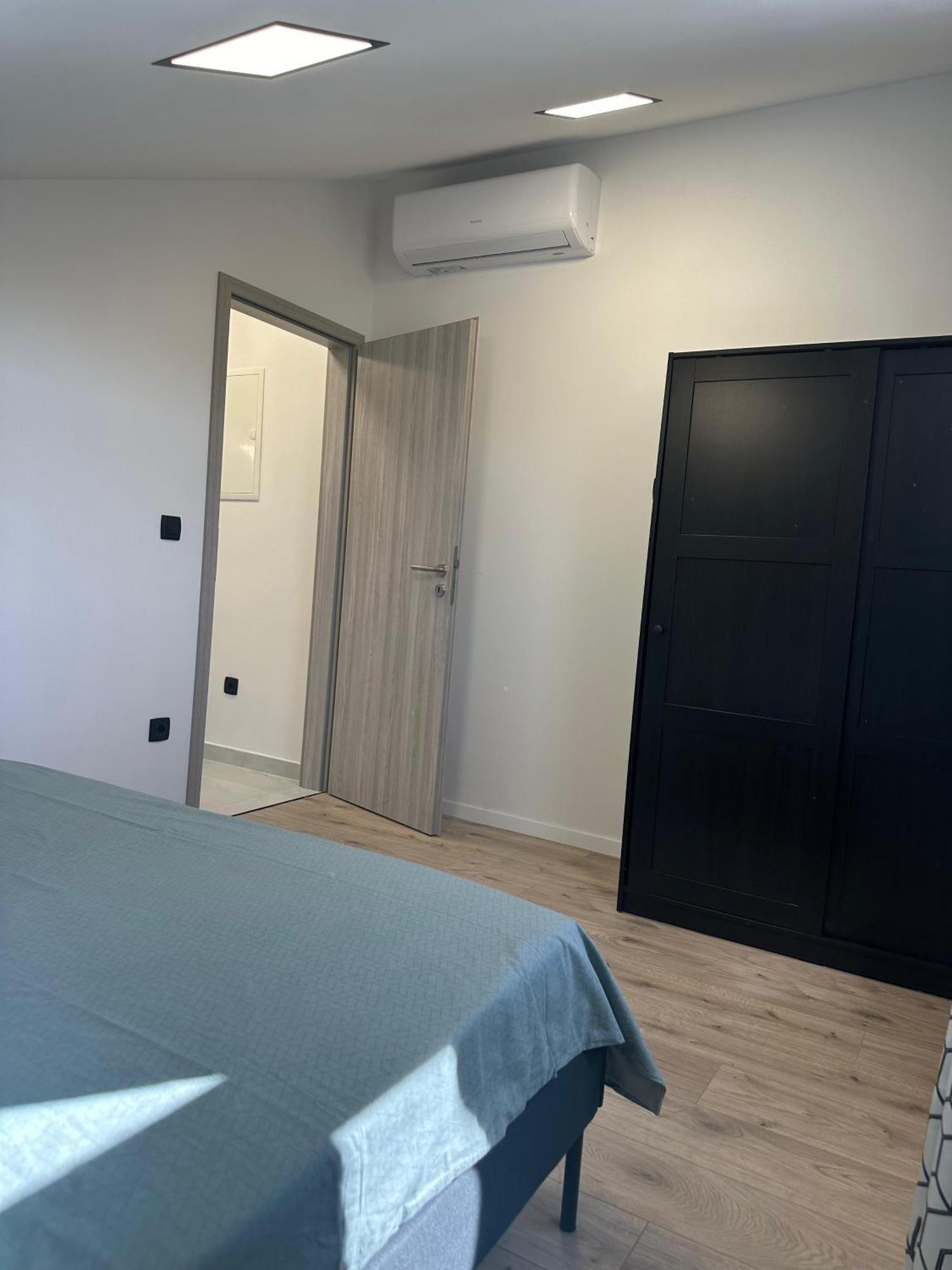 זאדאר Apartment Roni מראה חיצוני תמונה