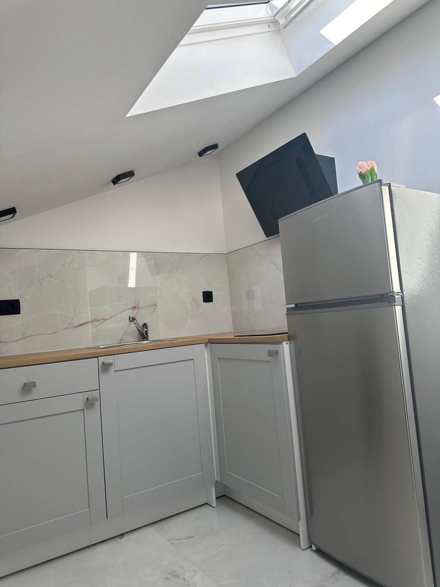 זאדאר Apartment Roni מראה חיצוני תמונה