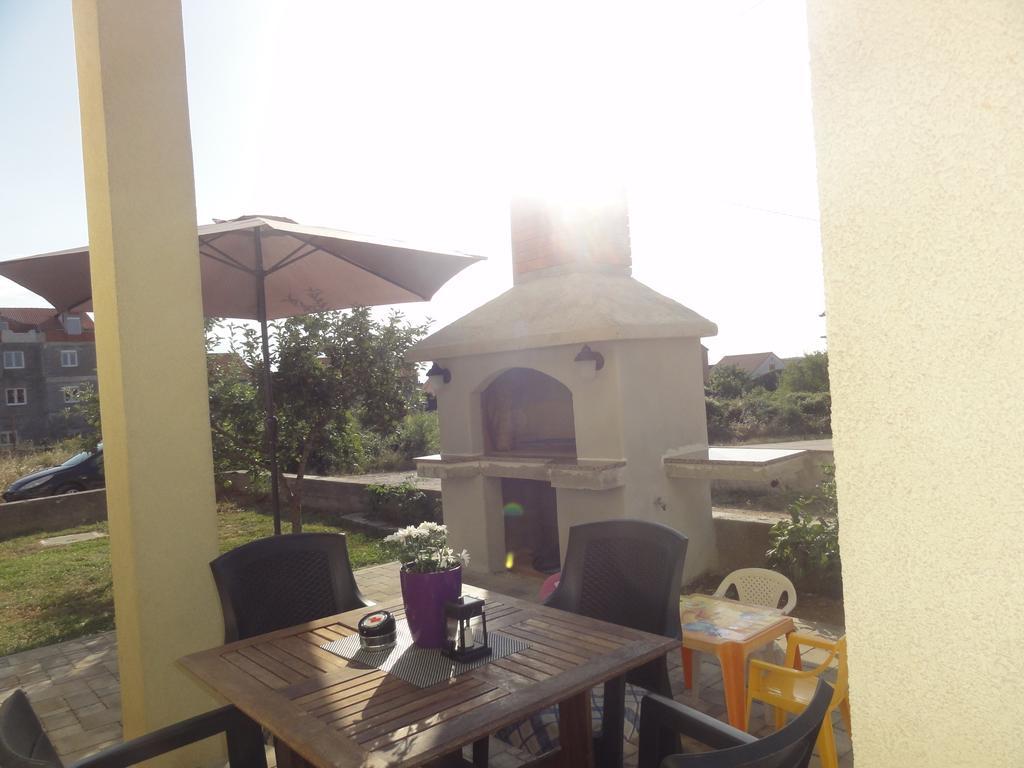 זאדאר Apartment Roni מראה חיצוני תמונה